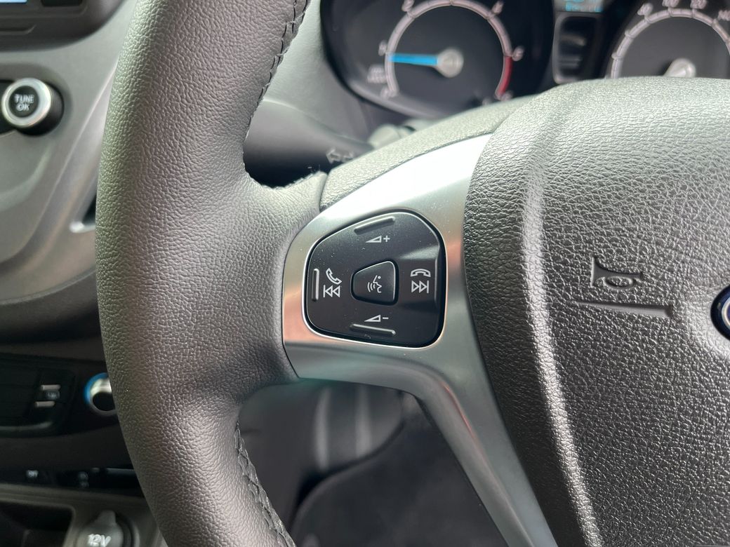2023 Ford Transit Courier