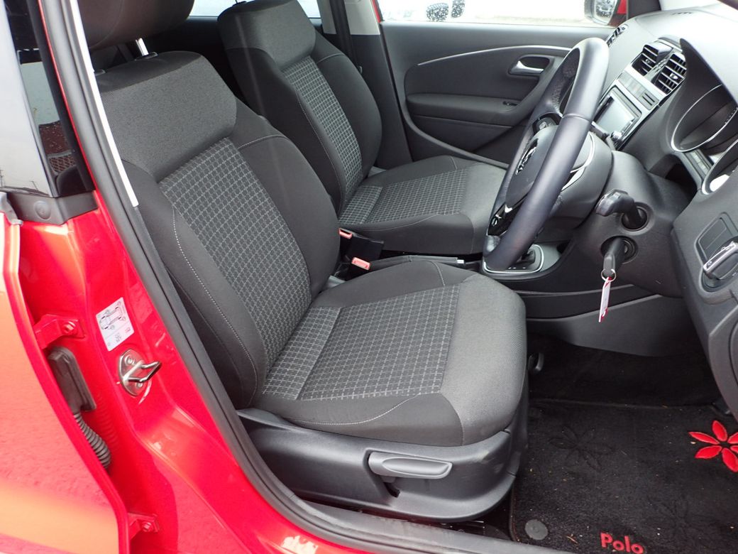 2017 Volkswagen Polo