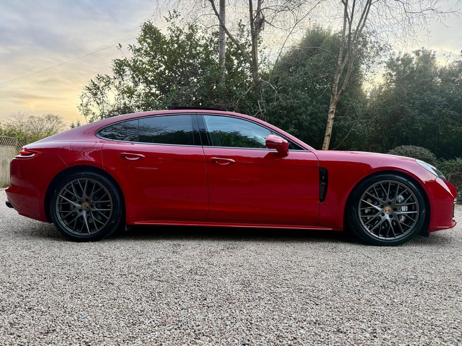 2019 Porsche Panamera