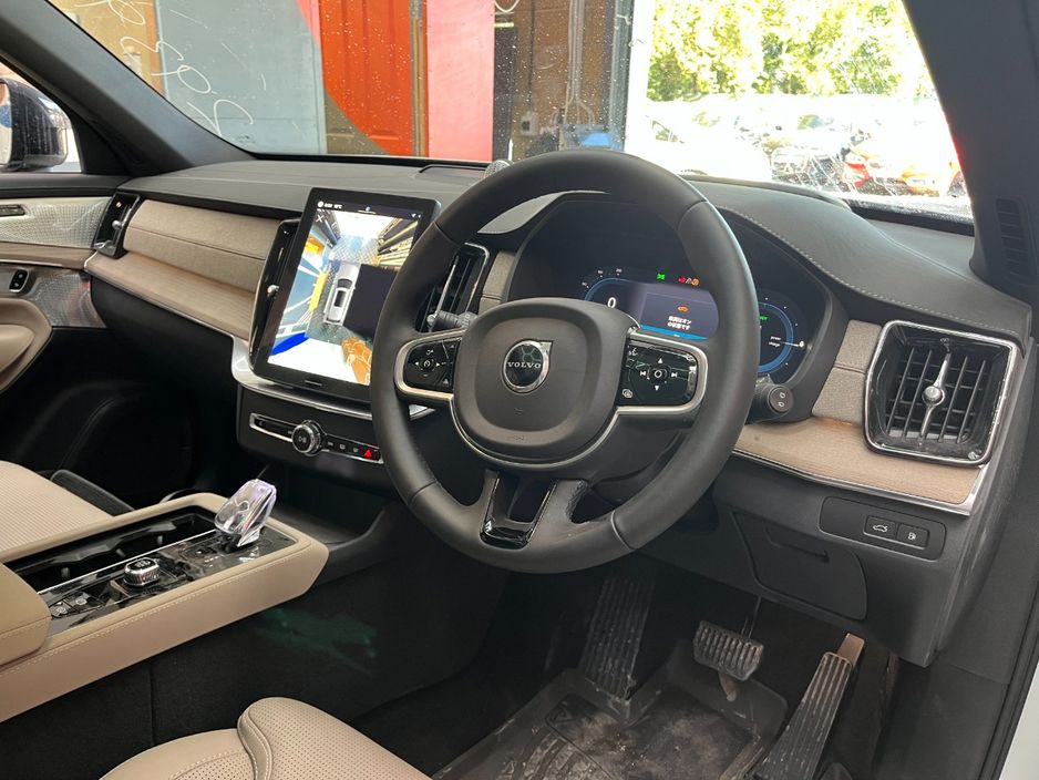 2025 Volvo XC90