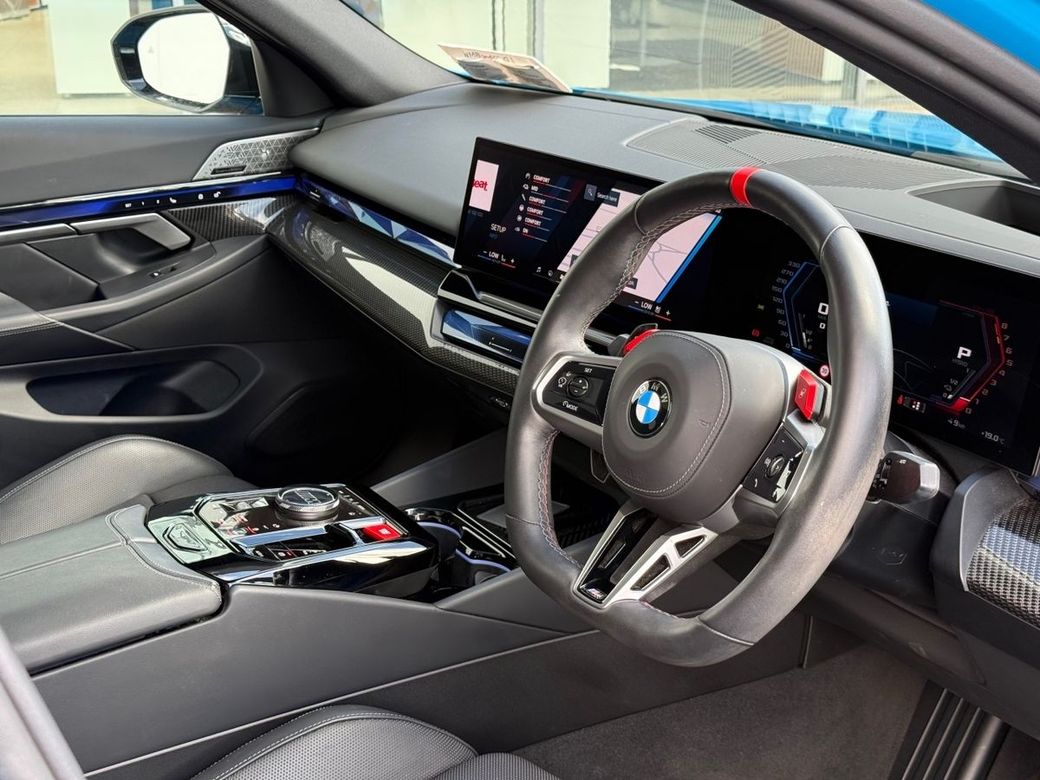 2025 BMW M5