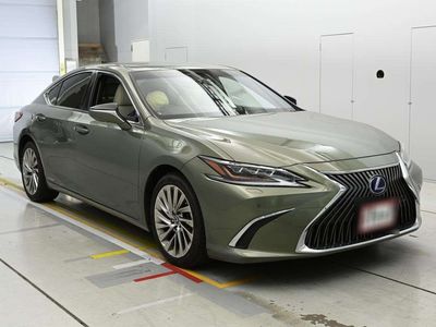 2021 Lexus ES 300h