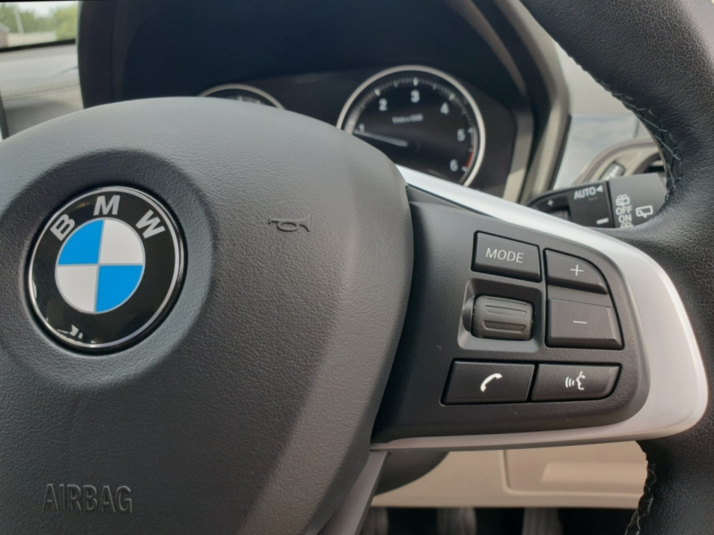 2022 BMW X1