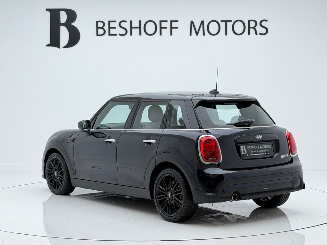 2022 Mini Hatch