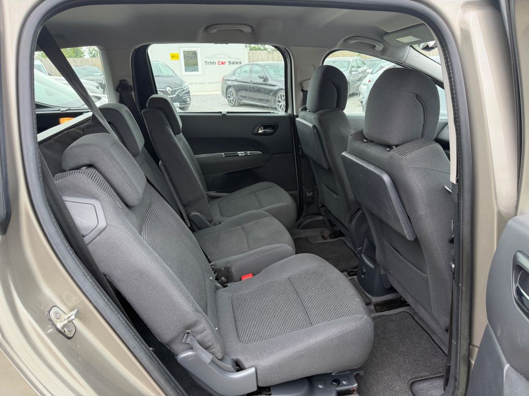 2015 Peugeot 5008