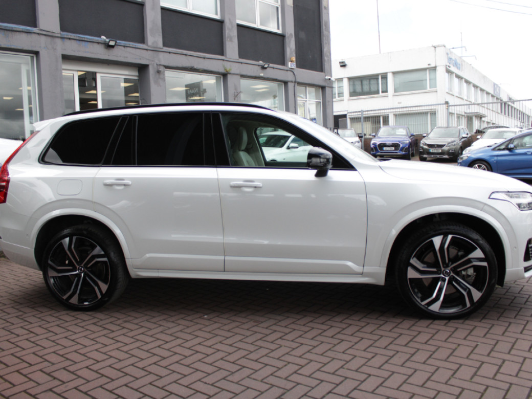 2022 Volvo XC90