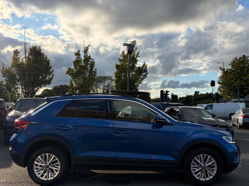 2023 Volkswagen T-Roc