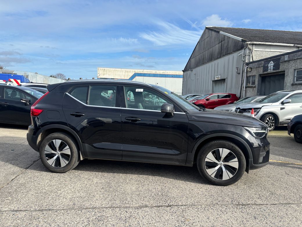2023 Volvo XC40