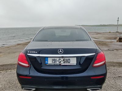 2019 Mercedes-Benz E 220