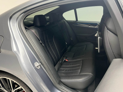 2021 BMW 530
