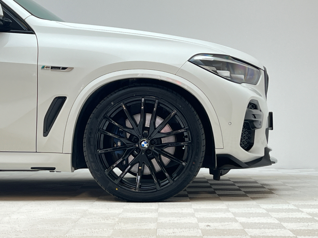 2023 BMW X5