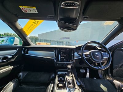 2017 Volvo S90