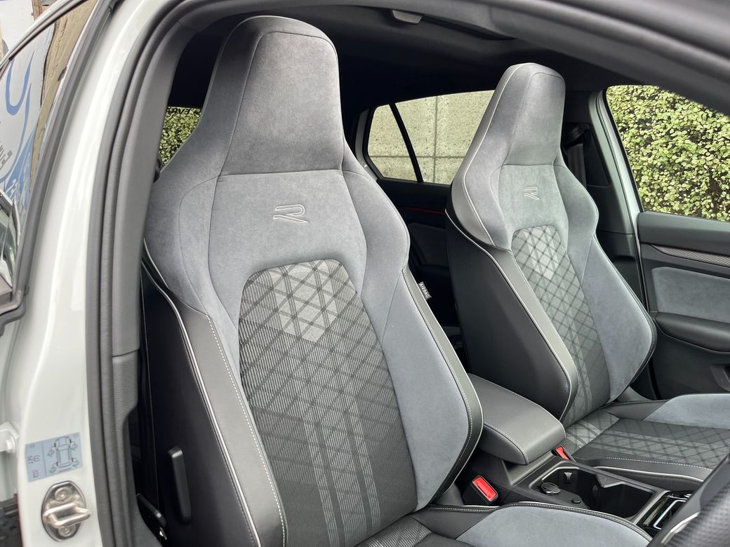 2024 Volkswagen Golf