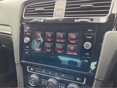 2018 Volkswagen Golf