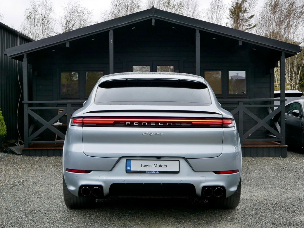 2024 Porsche Cayenne