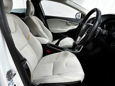 2016 Volvo V40 Cross Country