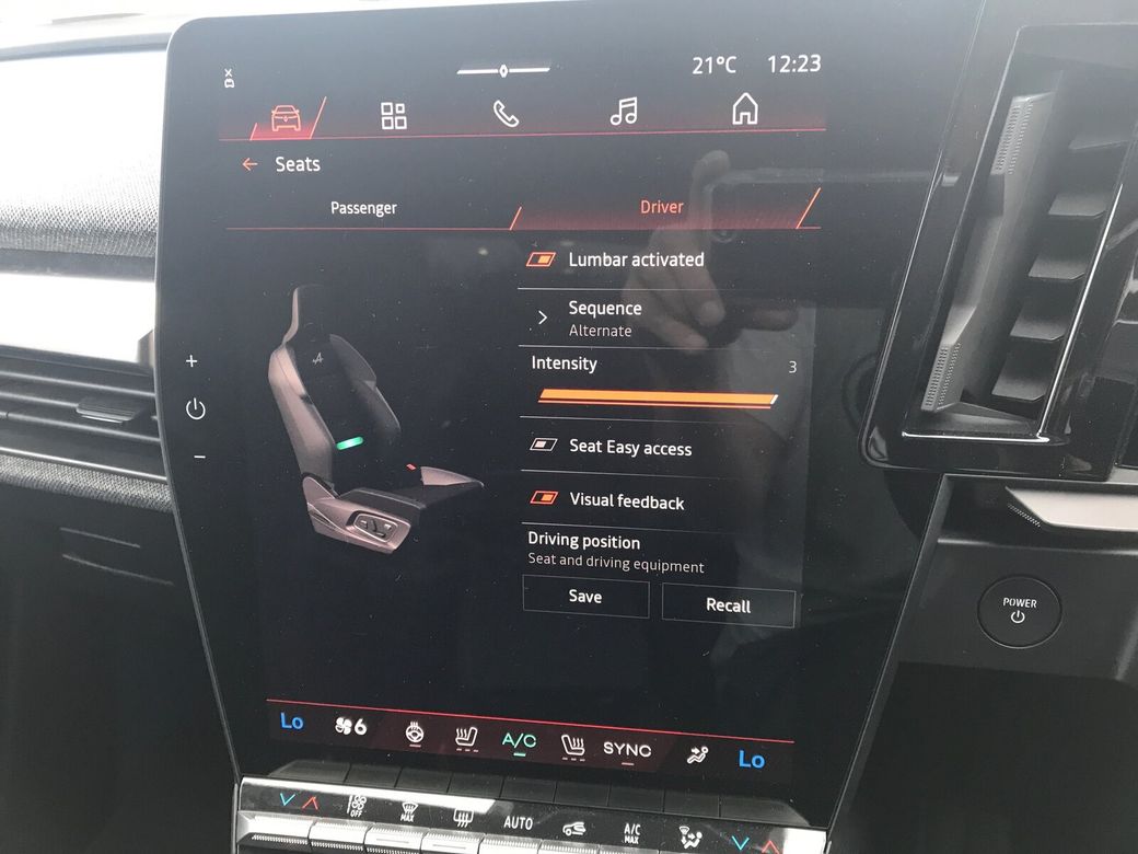 2026 Renault Scenic