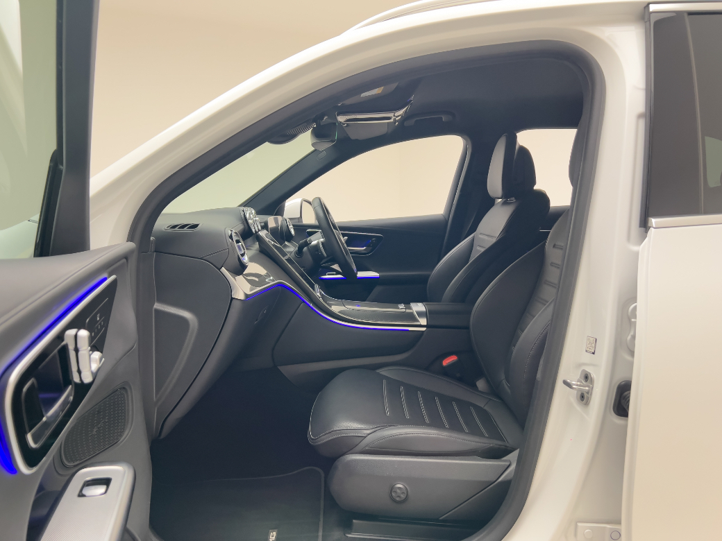 2024 Mercedes-Benz GLC Class