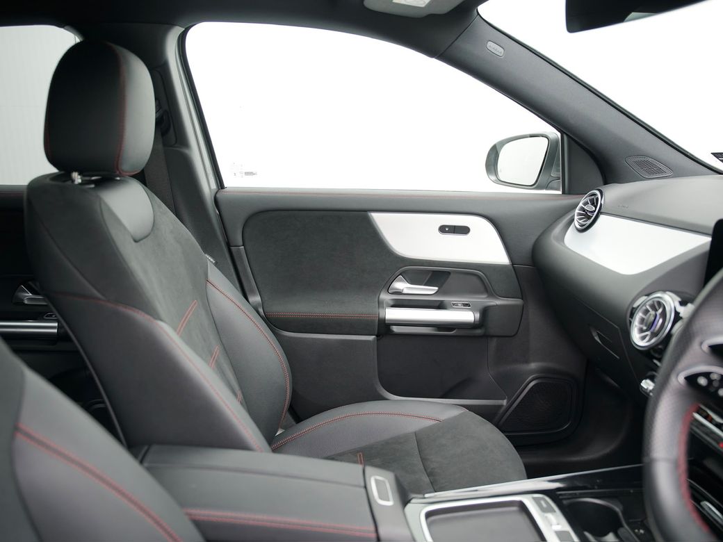 2026 Mercedes-Benz GLA Class