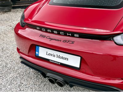 2021 Porsche Cayman