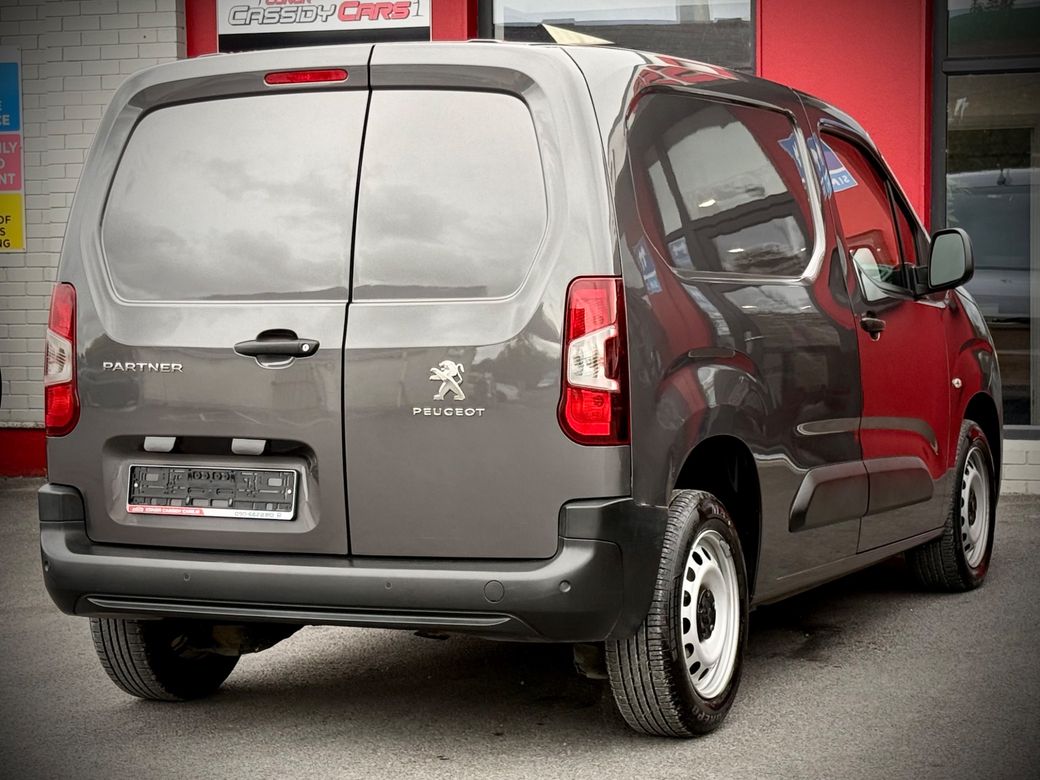 2023 Peugeot Partner