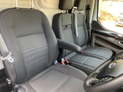 2023 Ford Transit Custom