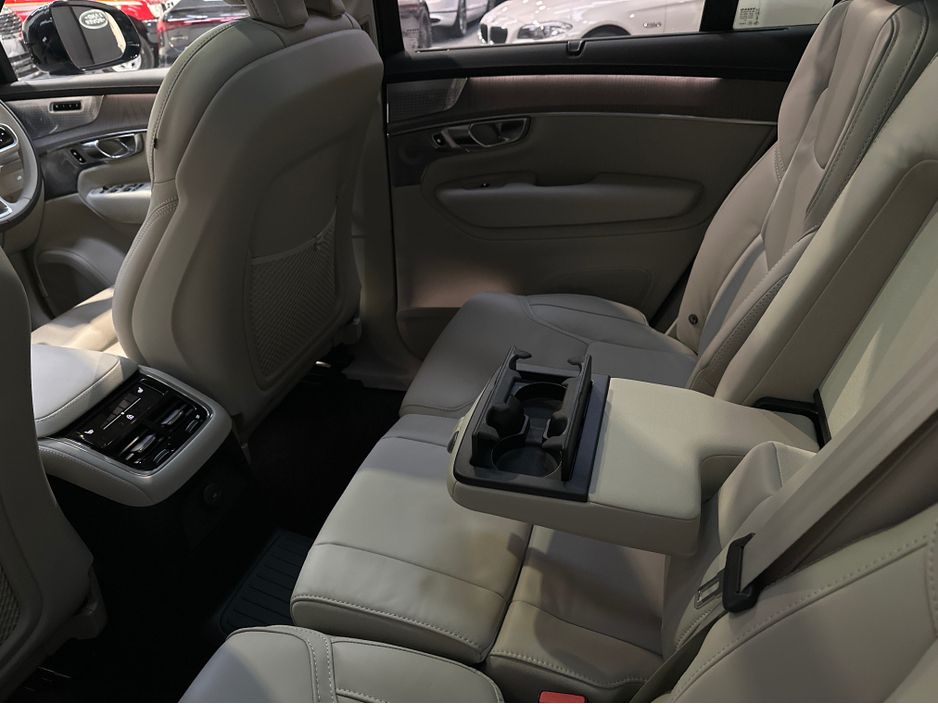 2025 Volvo XC90
