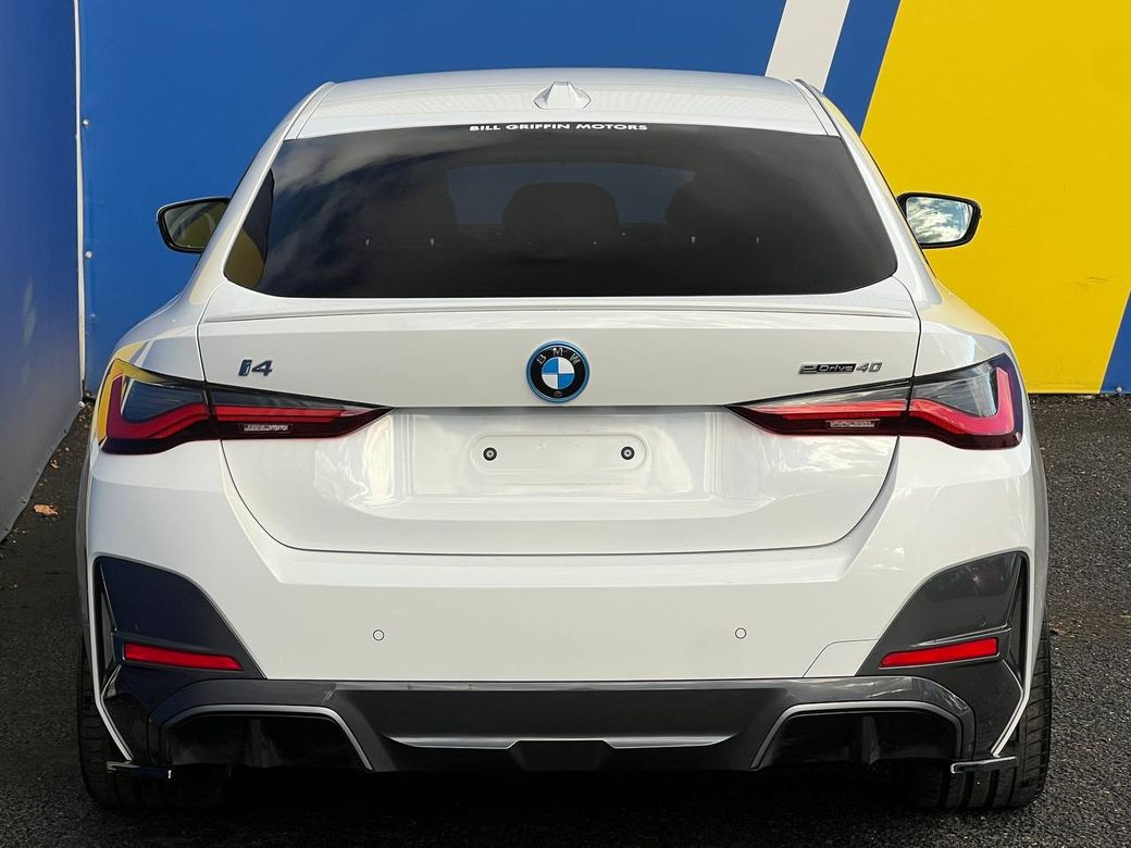 2022 BMW i4