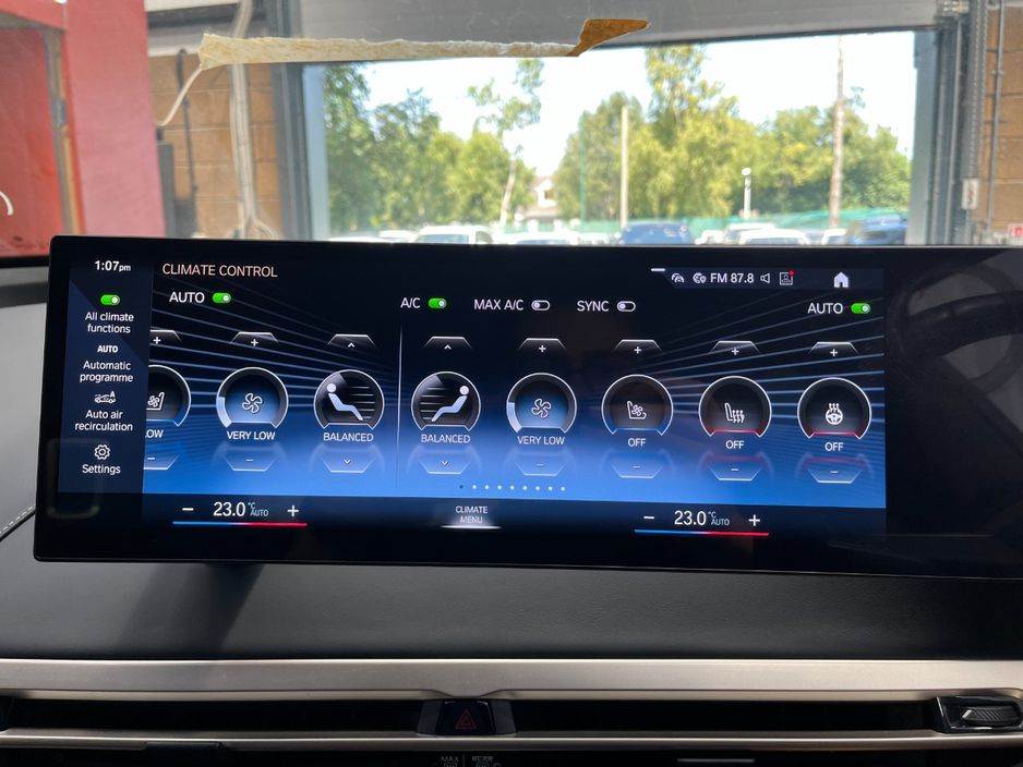 2022 BMW iX
