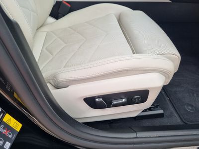 2025 BMW i5