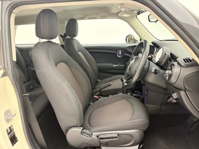 2017 Mini Hatch