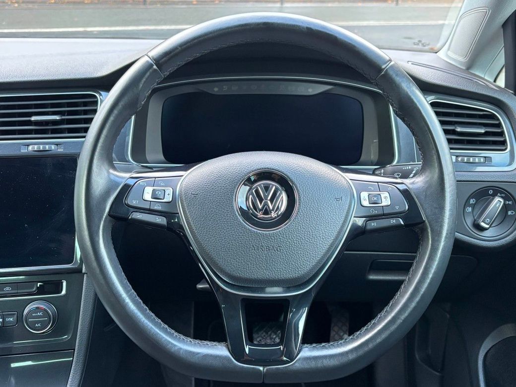 2019 Volkswagen Golf
