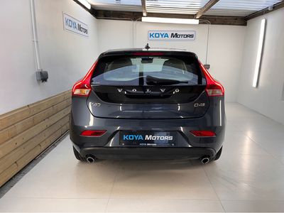 2017 Volvo V40