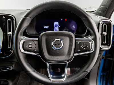 2023 Volvo C40