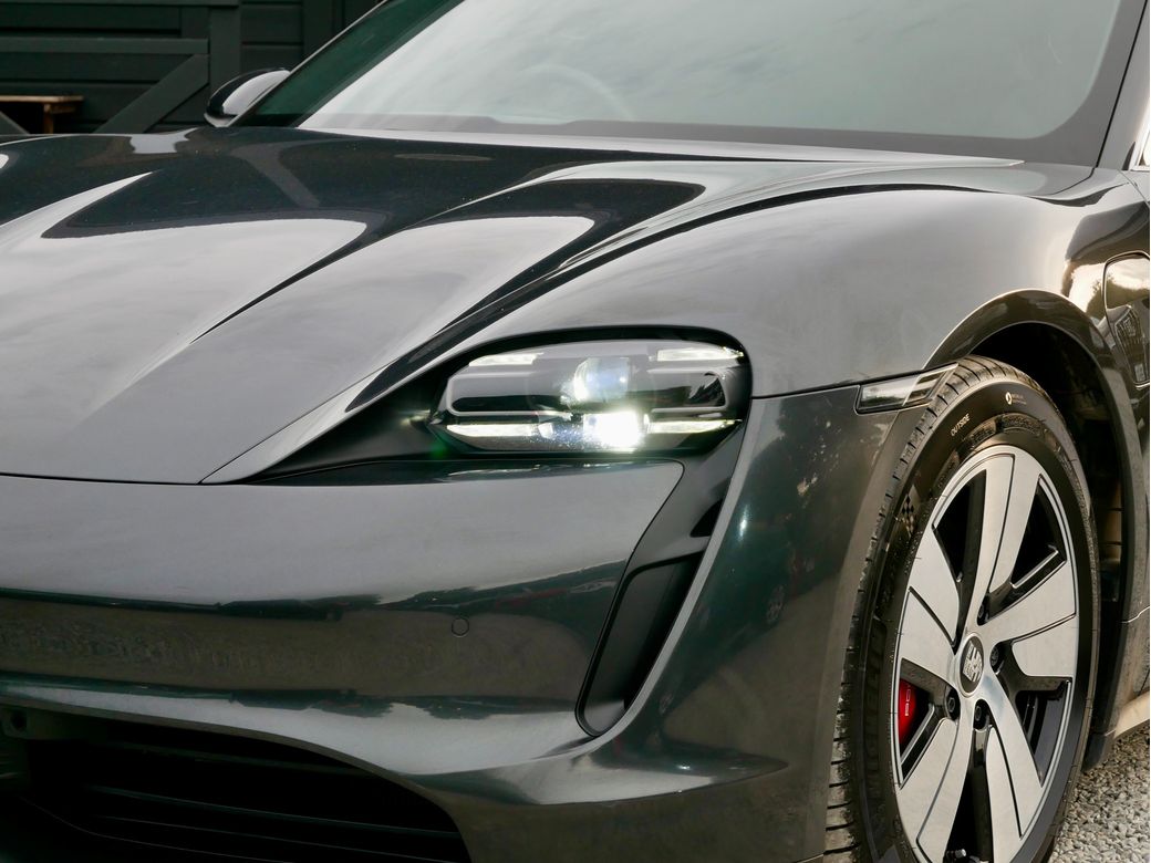 2023 Porsche Taycan