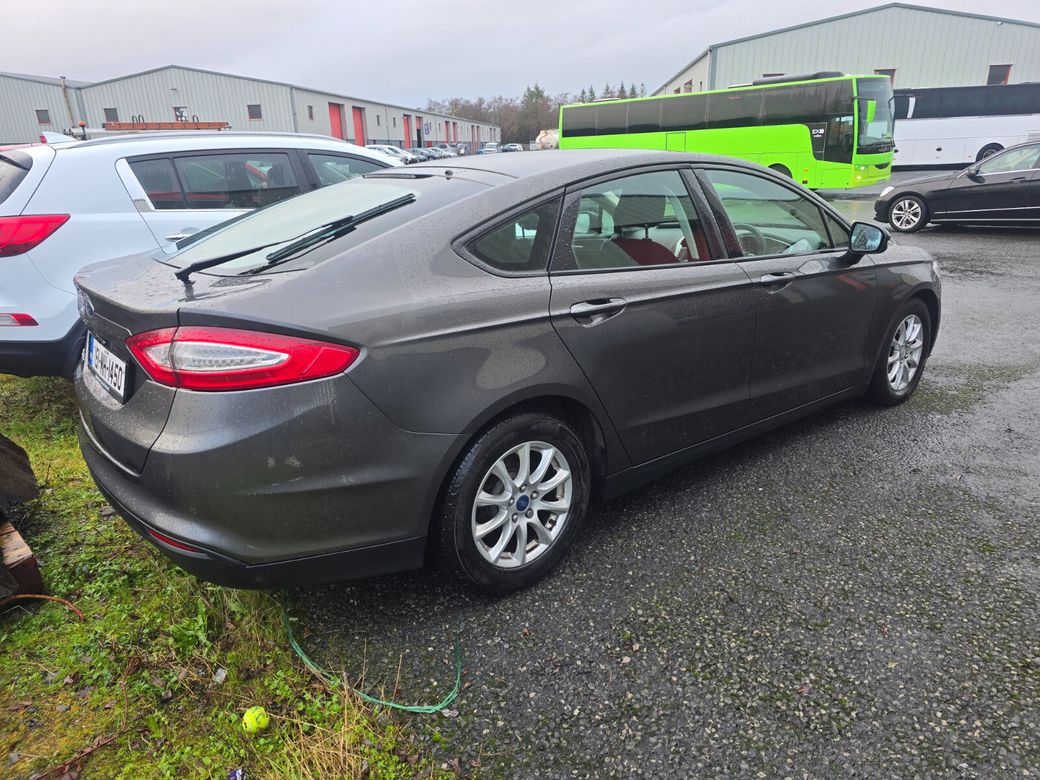 2015 Ford Mondeo