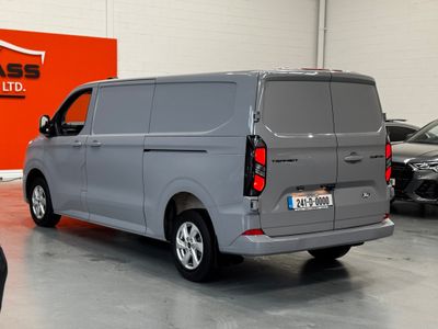 2024 Ford Transit Custom