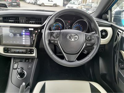 2017 Toyota Auris
