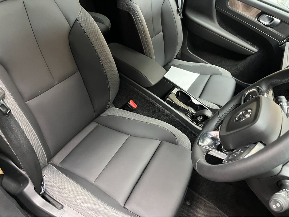 2020 Volvo XC40