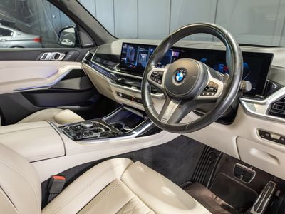 2022 BMW X7