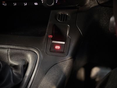 2022 Peugeot Partner