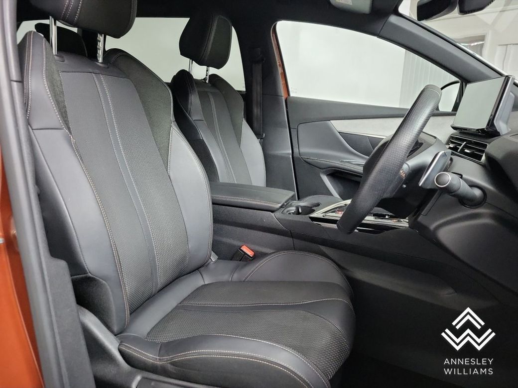 2023 Peugeot 5008