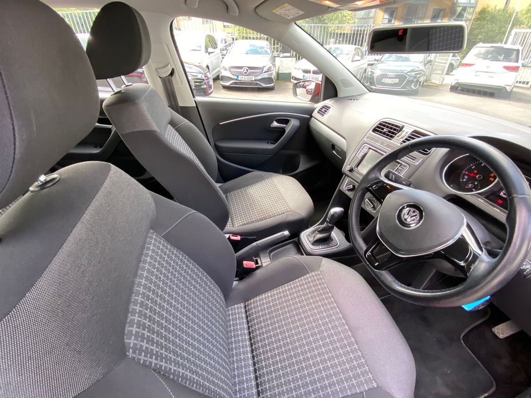 2017 Volkswagen Polo