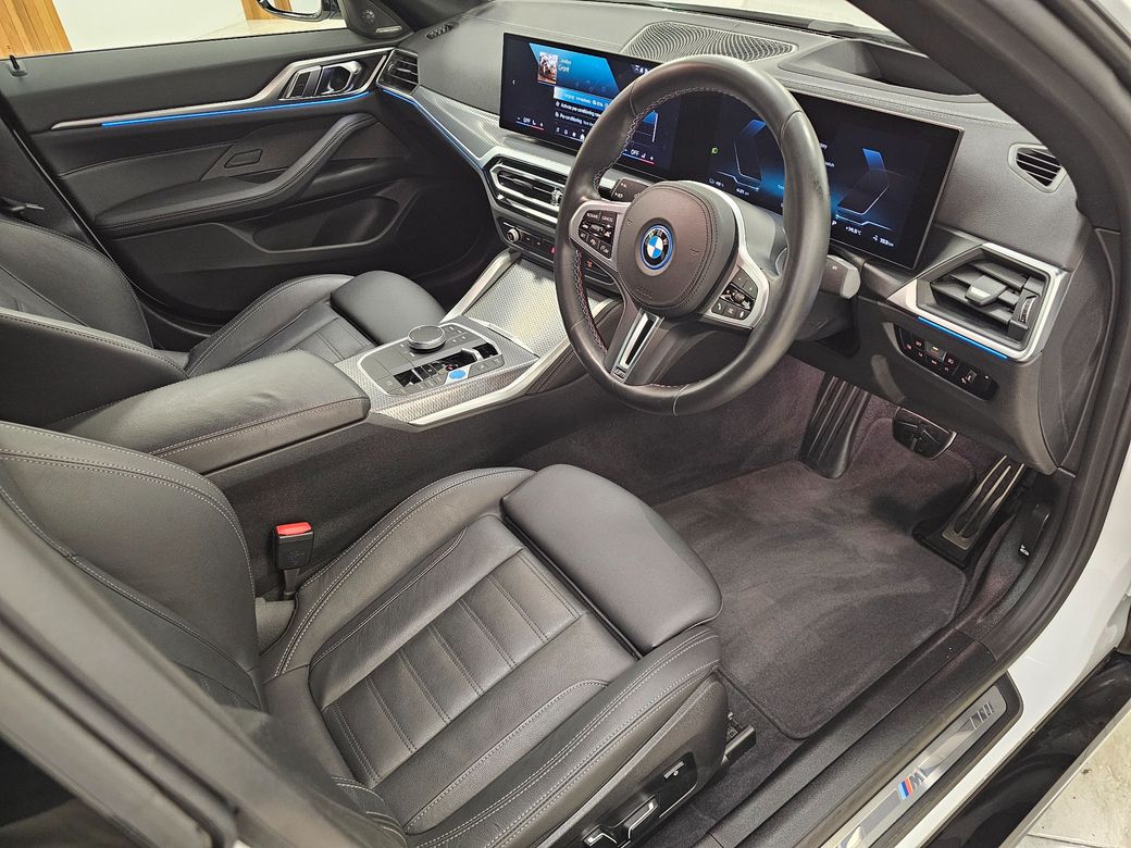 2024 BMW i4