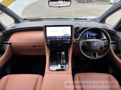 2025 Toyota Alphard
