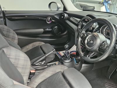 2017 Mini Cooper