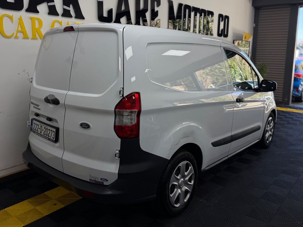 2022 Ford Transit Courier