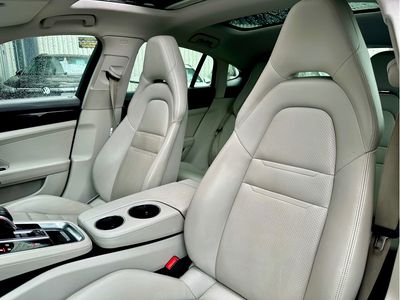 2017 Porsche Panamera