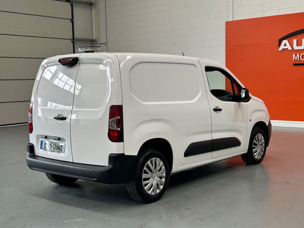 2021 Peugeot Partner