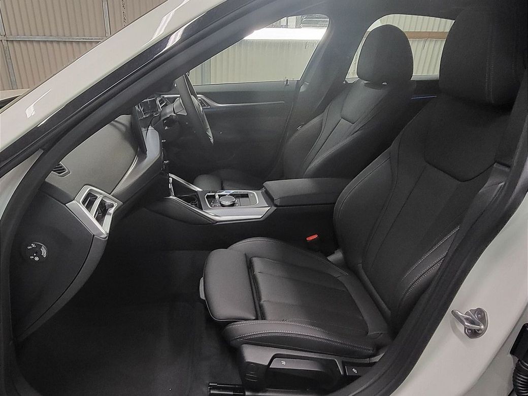 2026 BMW i4